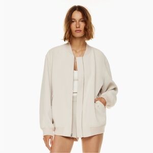 Aritzia Wilfred Numbers Oversized Bomber Jacket in Matte Pearl Sz S
